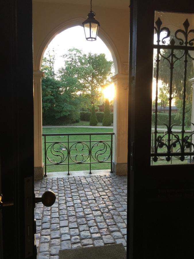 Romantik Hotel Schloss Reichenow Esterno foto